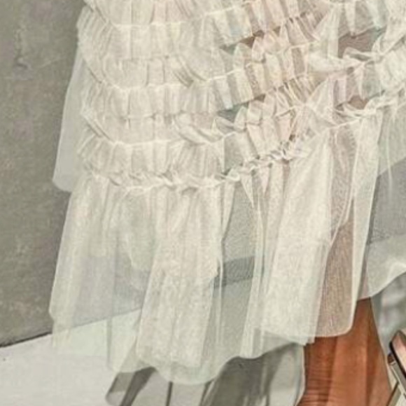 Luxe Cream High Waisted Mesh Flowy Skirt - Picture 8 of 8